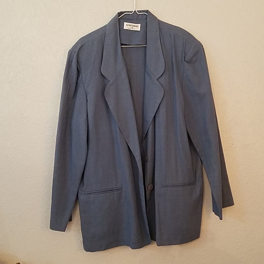 Blazer denim blue in color